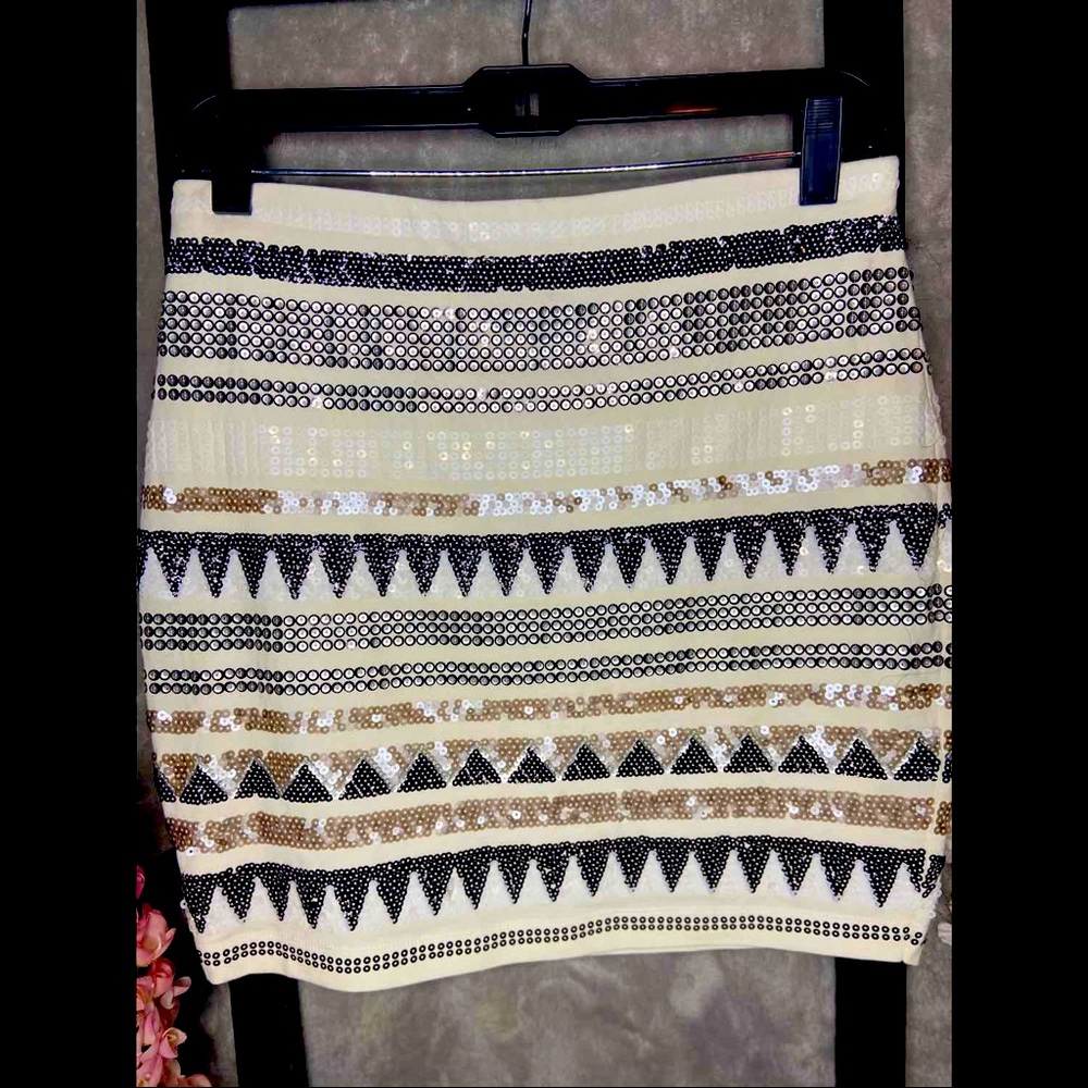 Express Sequin Skirt